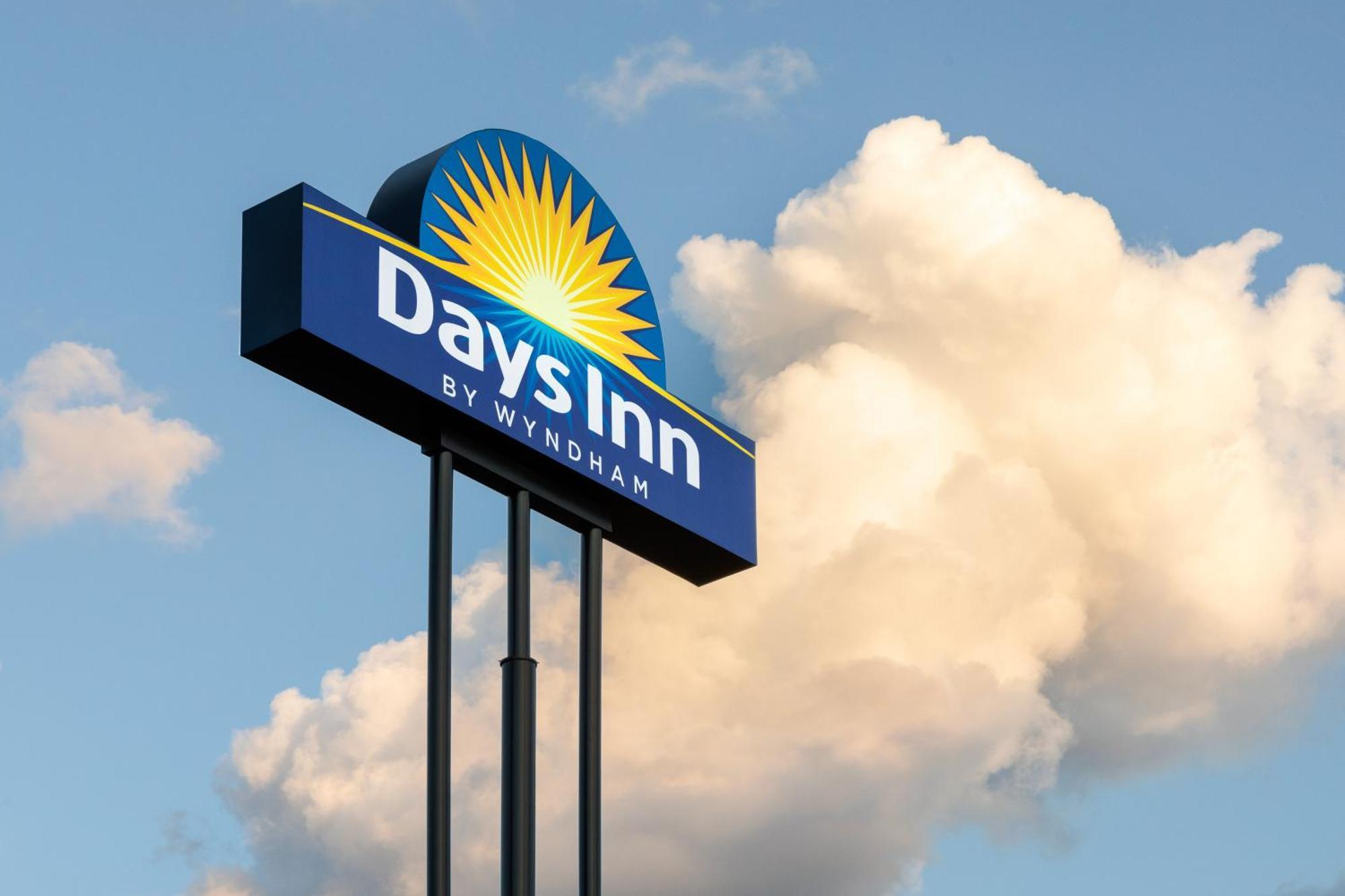 Days Inn By Wyndham Covington Bagian luar foto