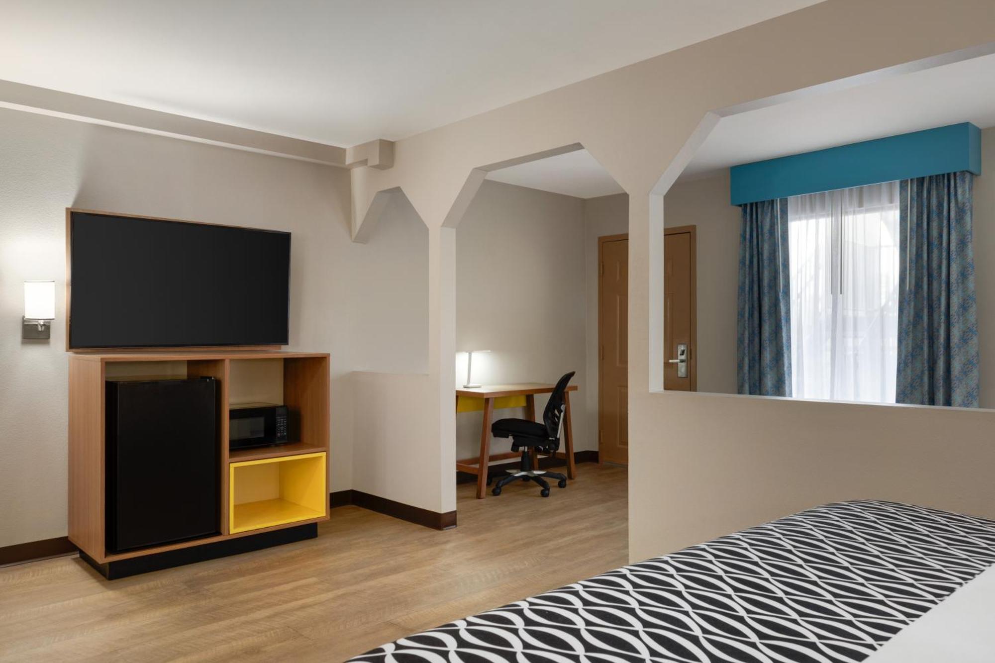 Days Inn By Wyndham Covington Bagian luar foto